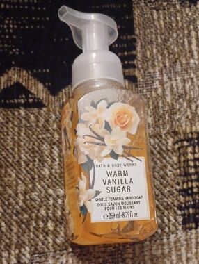 4/$40 New Bath & Body Works "Warm Vanilla Sugar" Foaming Hand Soap - 259 mL Pump